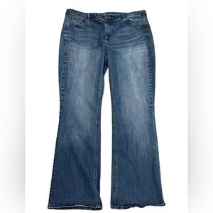 Lane Bryant Ladies Boot Cut Genius Fit Jeans Medium Wash Detailed Pockets Sz 20R